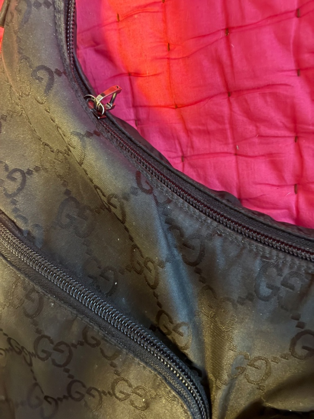 Gucci Bag - Picture 2 of 3